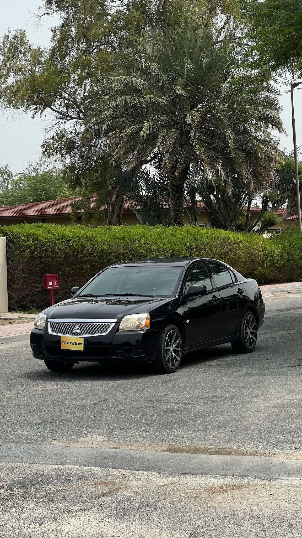 MITSUBISHI GALANT 2013 • SEDAN