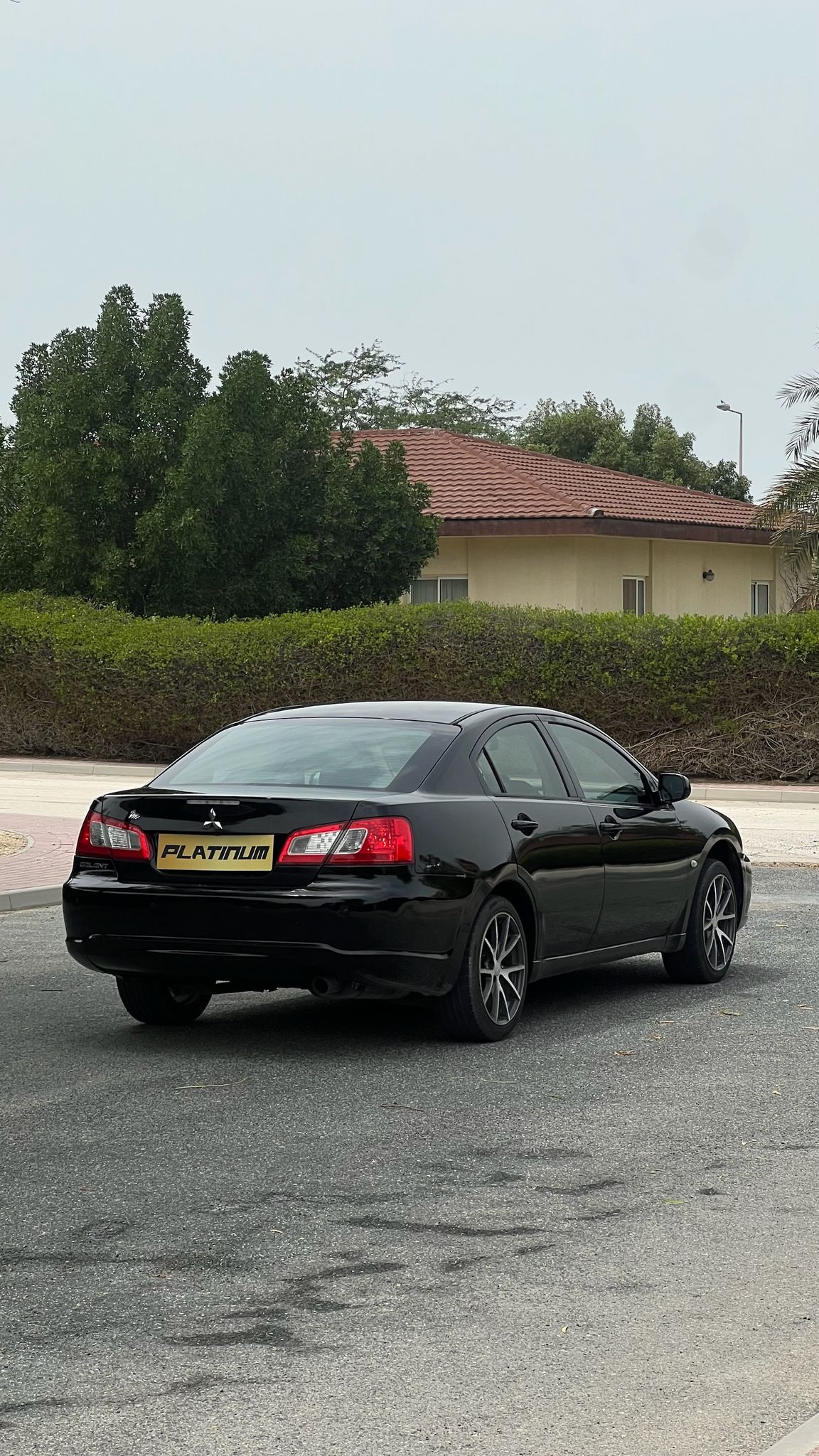 MITSUBISHI GALANT 2013 • SEDAN