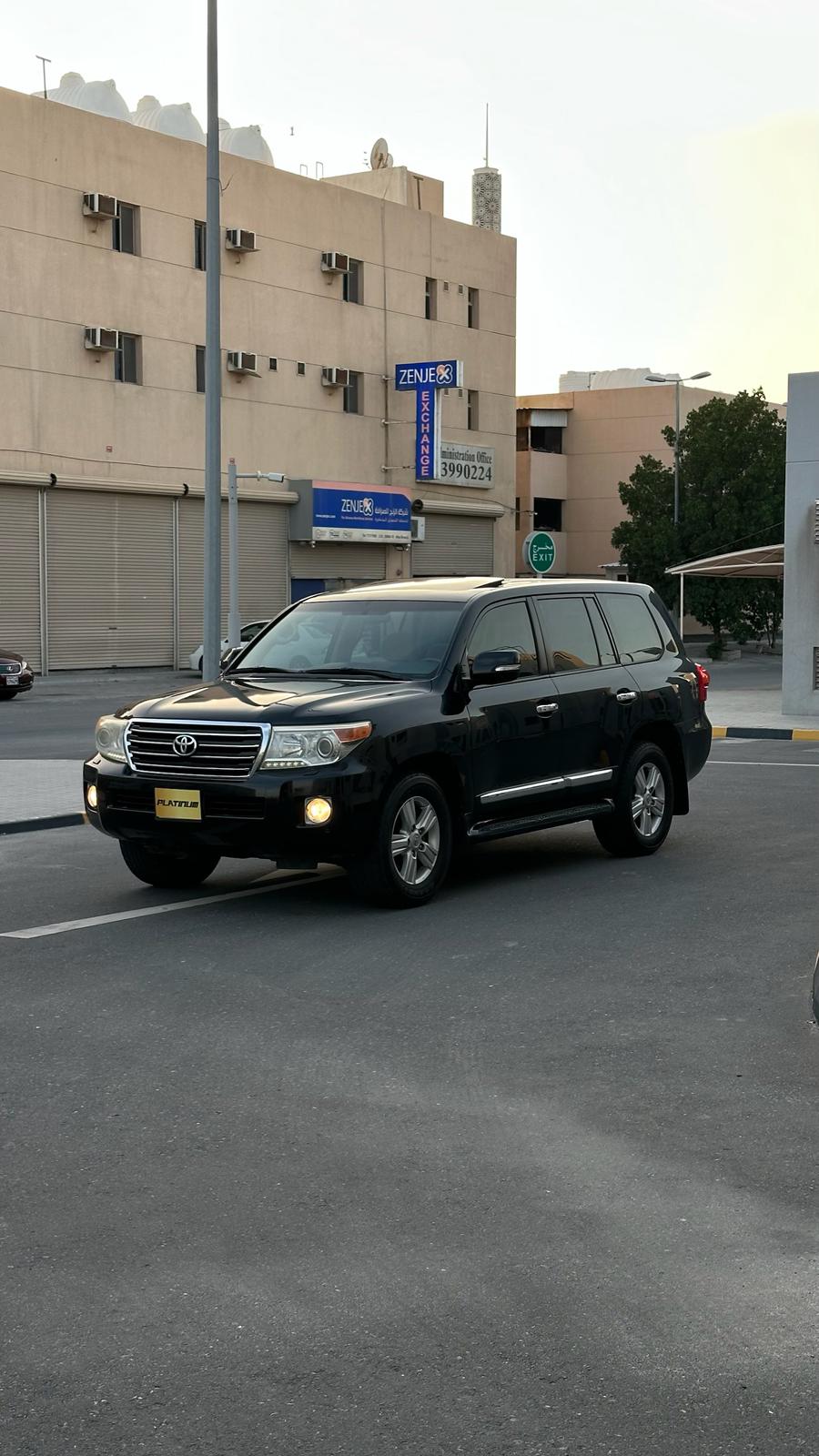 TOYOTA LAND CRUISER 2014 • SUV