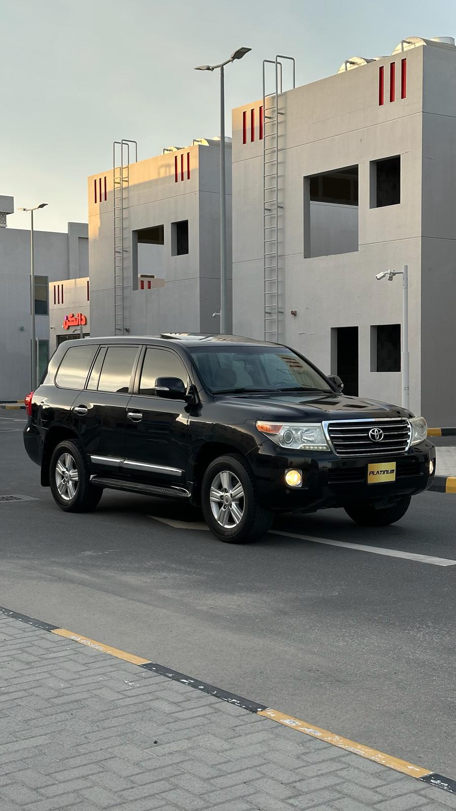 TOYOTA LAND CRUISER 2014 • SUV