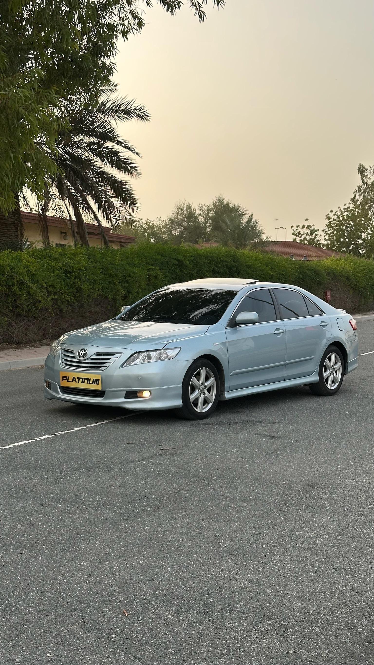 TOYOTA CAMRY 2009 • SEDAN